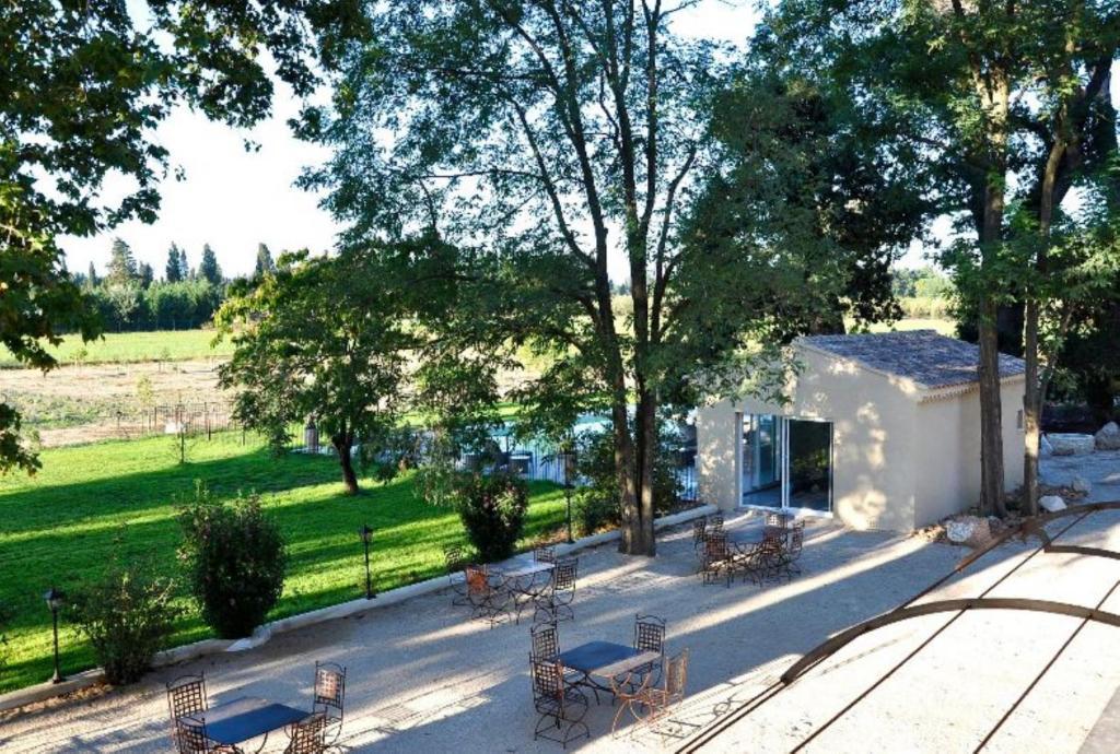 Bed and Breakfast Mas Le 7 Saint-Andiol Exterior foto