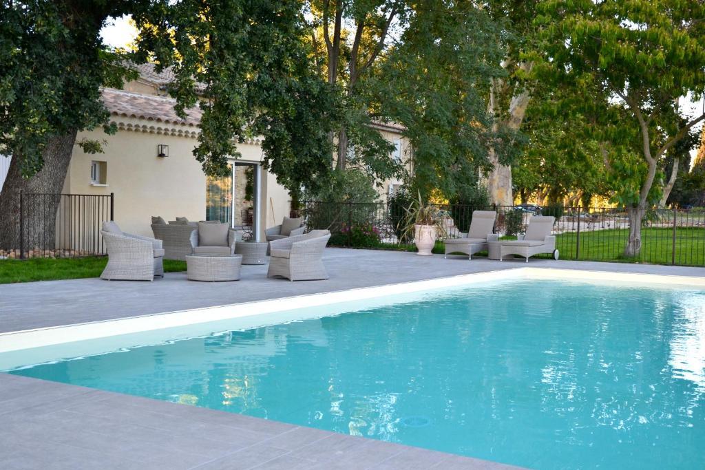 Bed and Breakfast Mas Le 7 Saint-Andiol Exterior foto