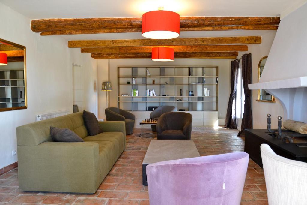 Bed and Breakfast Mas Le 7 Saint-Andiol Exterior foto